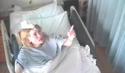 Bác sĩ giải thích hiện tượng 'cô gái bị ma ám' chỉ sau bản vẽ chiếc đồng hồ